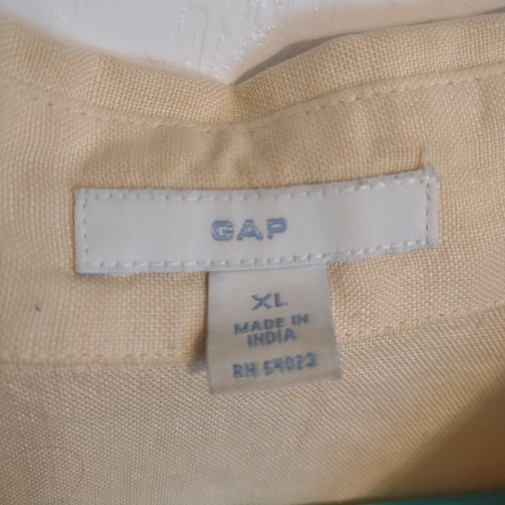 GAP Lady’s Collared Button Up Solid Yellow Sleeveless Blouse Size XL Vintage - Picture 3 of 6